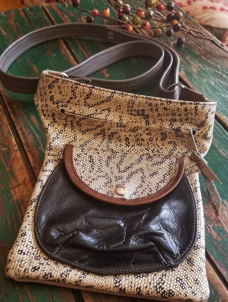 🥀Twin M Leather Reptile Crossbody Fanny Pack Bag
